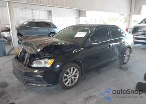 2015 Volkswagen Jetta 1.8T Se z USA, uszkodzony, nr VIN 3VWD07AJ4FM238681